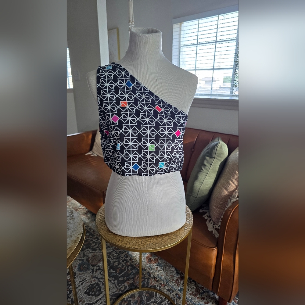 Asymmetrical top